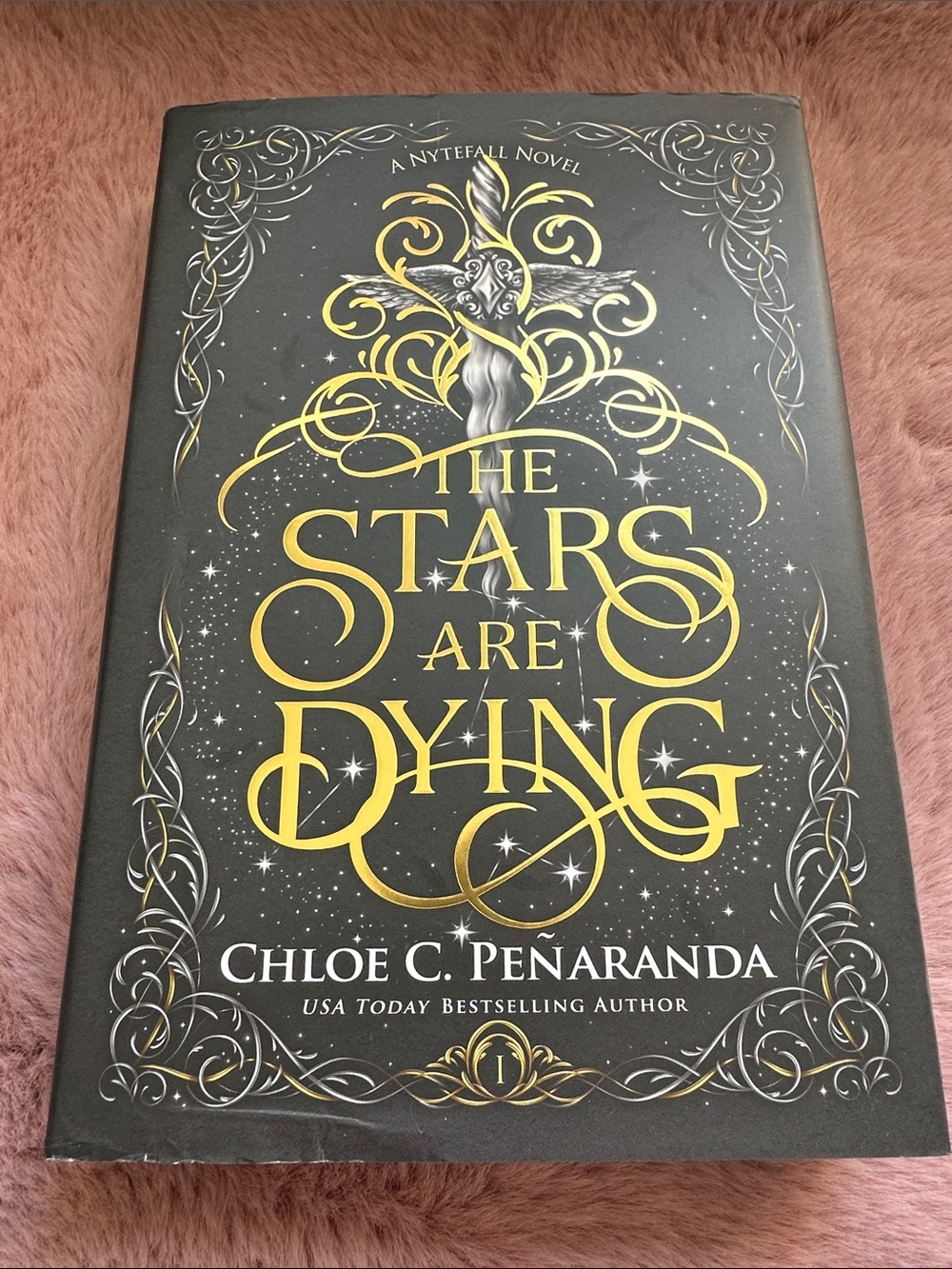 •HARDCOVER•✨The Stars Are Dying  by Chloe C. penaranda✨
